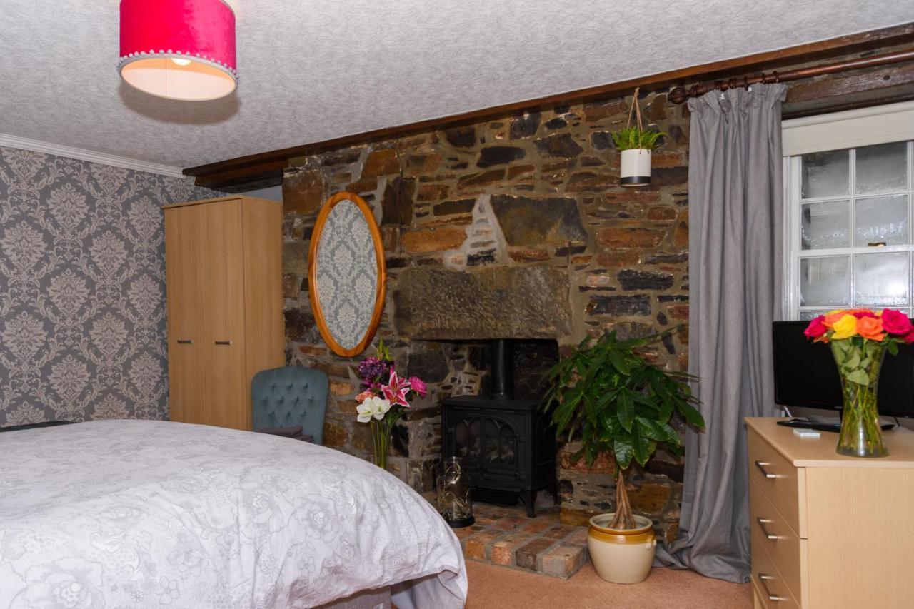 Stravaig B&B คัลเลน ภายนอก รูปภาพ